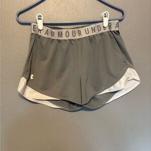 Under Armour Women's Gray Two-Tone Athletic Shorts